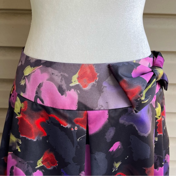 •Kristin Davis• A-Line Pleated Floral Skirt - Size 10 - Picture 3 of 8